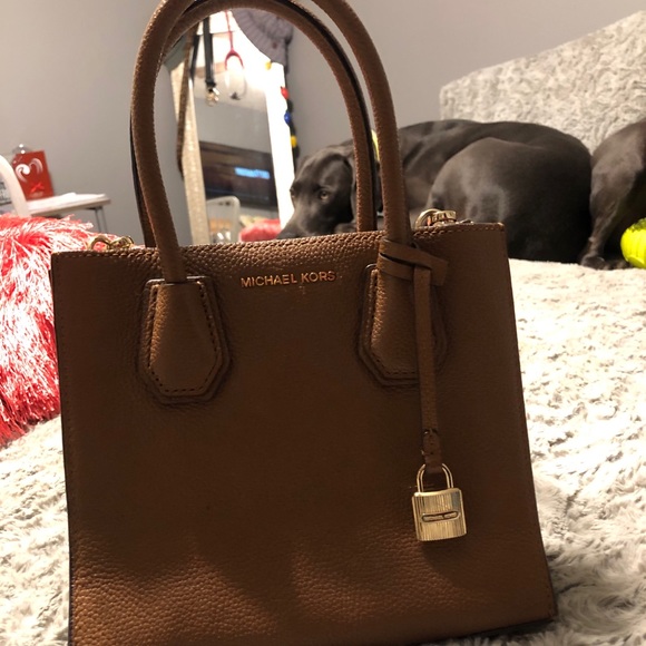 Michael Kors Mercer Brown Pebbled Leather Bag - Picture 2 of 5